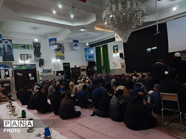 قرائت قرآن، نماز جماعت و افطار در مسجد خاتم پیامبران 