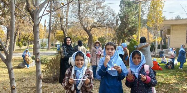 اردوی تشویقی کلاس برتر درسی مدرسه بنت الهدی صدر ۲