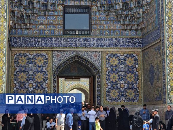 روز دحوالارض در حرم امام مهربانی‌ها