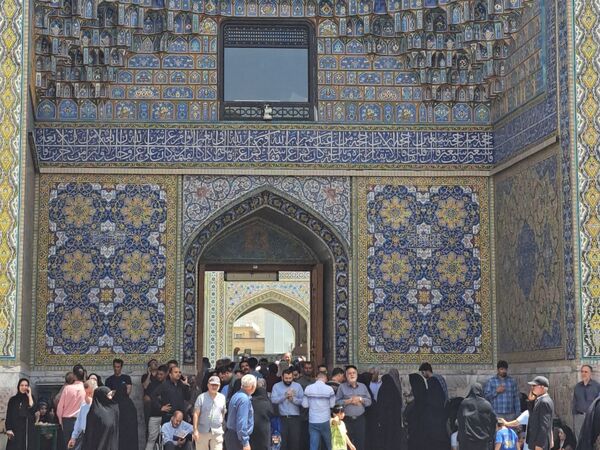 روز دحوالارض در حرم امام مهربانی‌ها