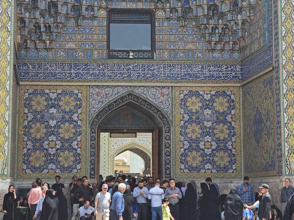 روز دحوالارض در حرم امام مهربانی‌ها
