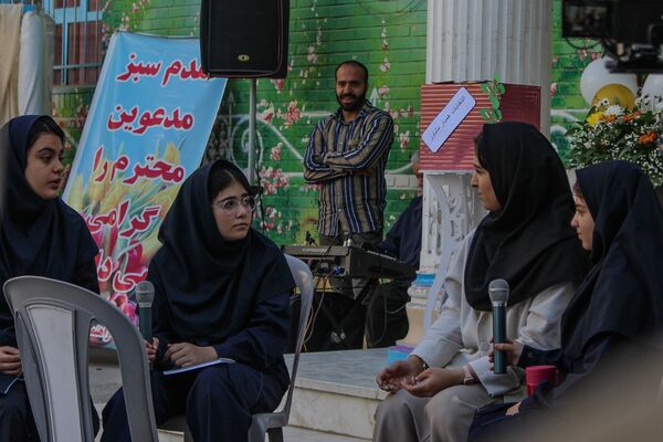 آیین بزرگداشت هفته بهداشت روان و انتخابات همیار مشاوران