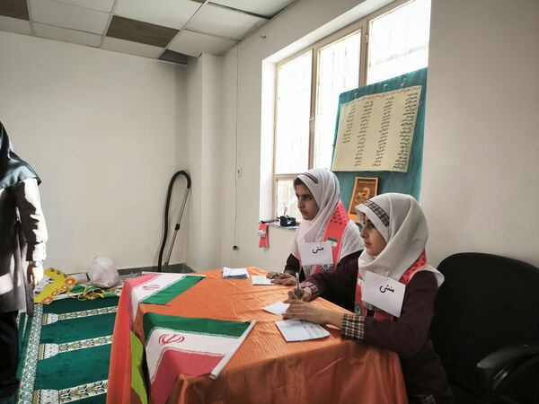 انتخابات شورای دانش آموزی در دبستان دخترانه شطیطه ۲
