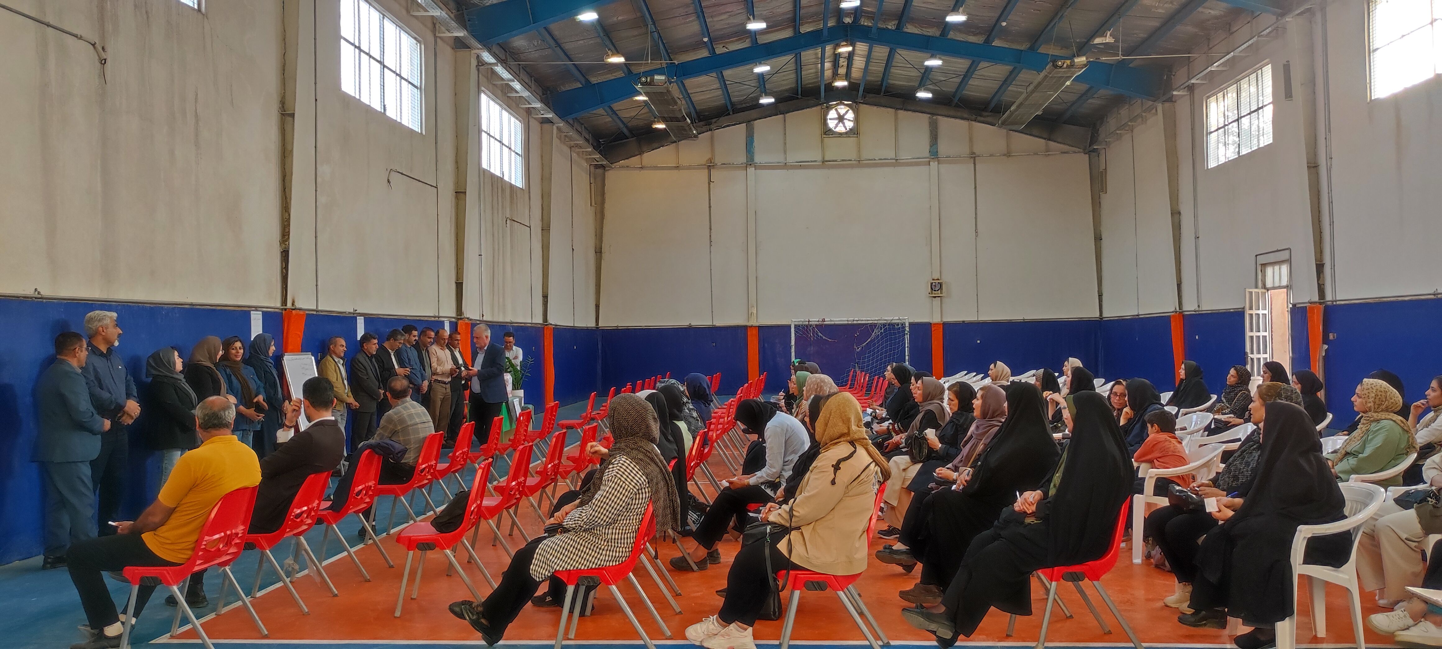 انتخابات انجمن اولیای و مربیان در مدرسه شهدای فرهنگی شهرستان شیروان