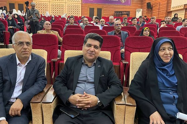 همایش بزرگ تجلیل از معلمان برتر و سرآمد در رودهن 