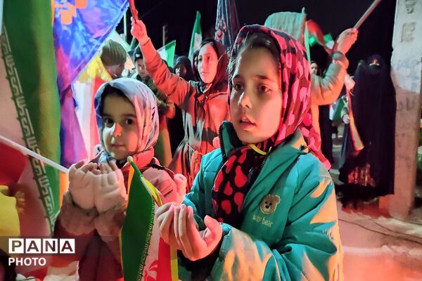 کودکان پای کار ایران در تجمعات مردمی شهر بار
