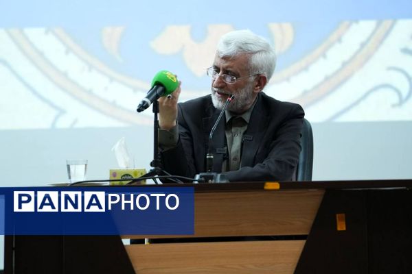 مراسم بزرگداشت روز معلم در دانشگاه فرهنگیان تهران