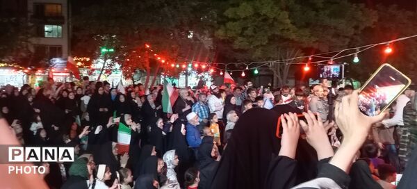 جشن ازدواج دو زوج در میادین مشهد