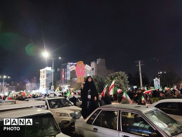 چهارشنبه سوری متفاوت در بلوار فضل نیشابور 