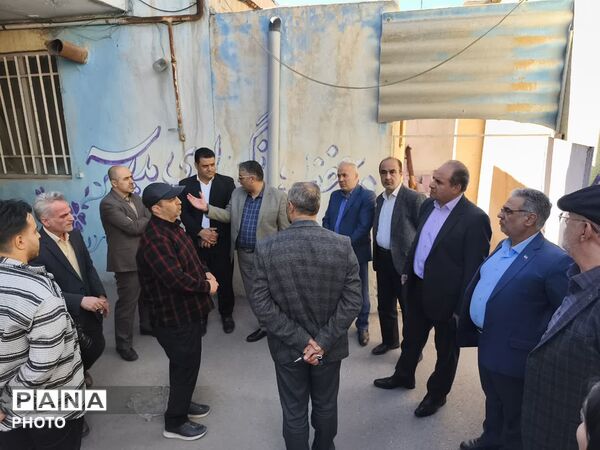 بازدید میدانی مدیرکل آموزش و پرورش آذربایجان شرقی از قطب صنعتی سردرود