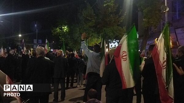 پنجاه و هشتمین شب از ایستادگی مردم در خیابان های نیشابور