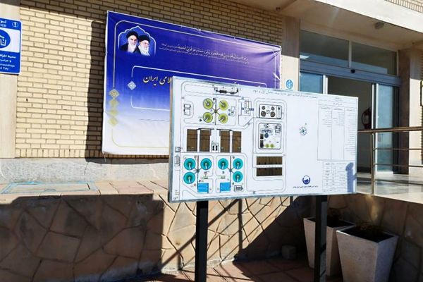 بازدید معاون اجرایی رئیس‌جمهور از طرح فاضلاب پرند