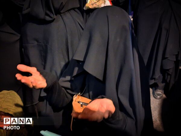 دست‌هایی به آسمان، قلوبی به امید ظهور