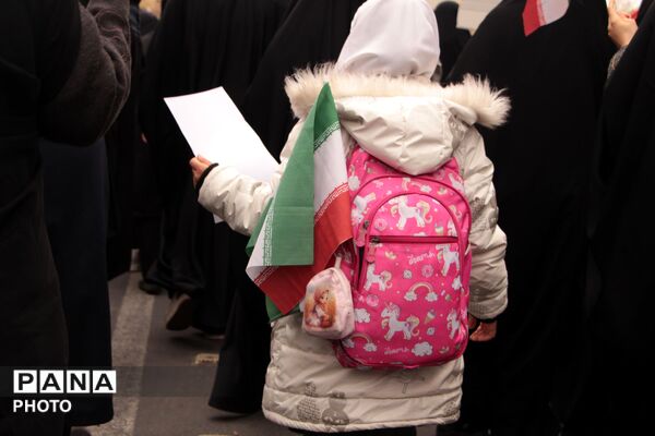 حضور حداکثری مردم و فرهنگیان اسلامشهر در راهپیمایی روز جهانی قدس 