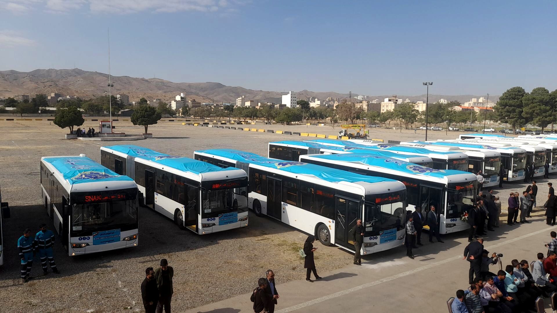 آماده‌باش ۷۵۰۰ دستگاه ناوگان حمل‌ونقل عمومی برای جابه‌جایی تشییع‌کنندگان رهبر شهید در مشهد