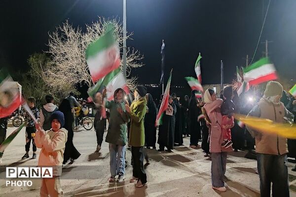 مردم شهر بار سلیبریتی های خیابان ها شدند