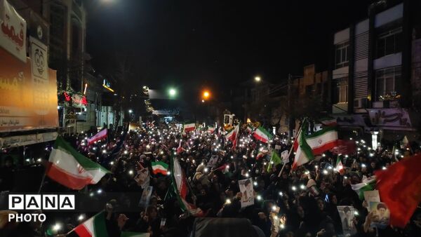 یک ایران، جلوی دشمن