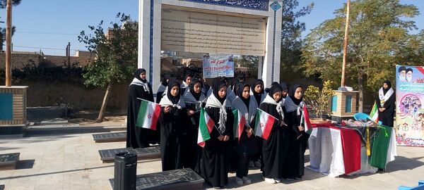  گرامیداشت هفته دفاع مقدس و تجدید عهد با شهدا