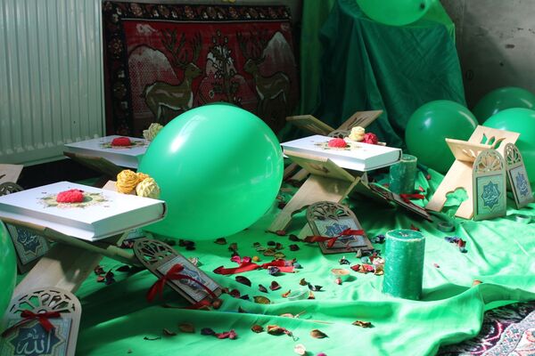 جشن ولادت حضرت علی اکبر (ع) در دبیرستان سید جواد جوادی ناحیه 1 کرج 