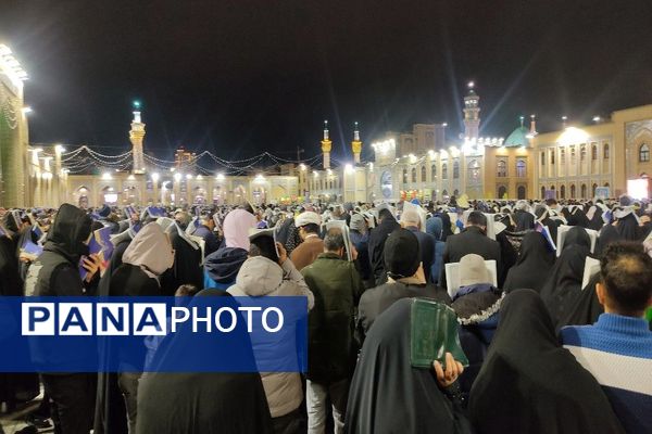 مراسم سومین شب قدر در بارگاه  ملکوتی حضرت امام رضا(ع)