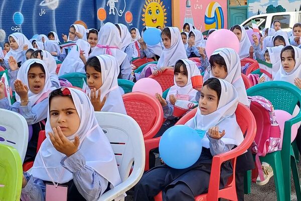 جشن شکوفه‌ها در شهرستان ورامین