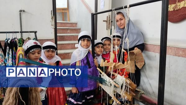 نمایشگاه صنایع دستی و مشاغل خانگی در میاندورود 