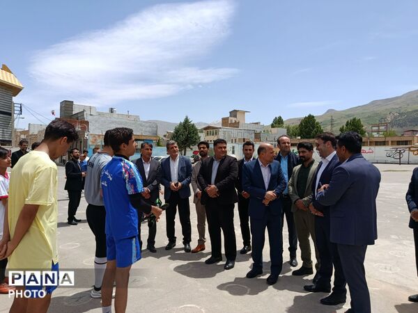  افتتاح چمن مصنوعی مدارس شاهد و مولوی و بازدید از استخر فرهنگیان دورود
