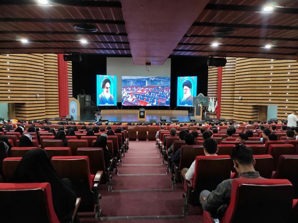 برگزاری مراسم اختتامیه  مسابقات قرآن،  عترت و نماز دانش آموزی شهر تهران