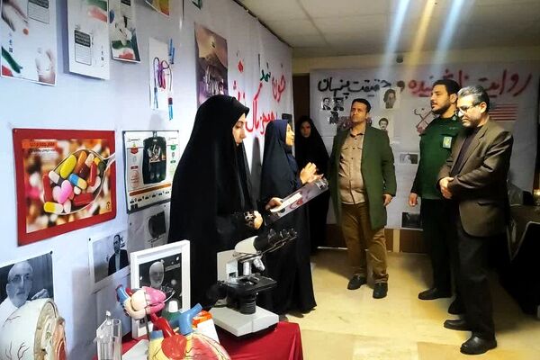  کارگاه‌های سواد اجتماعی و سیاسی و نمایشگاه انقلاب با شعار «روایت ناشنیده» در مدارس متوسطه دوم فشافویه