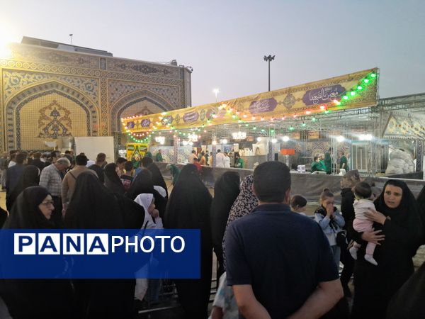 شب میلاد امام هشتم شعیان در حرم مطهر رضوی