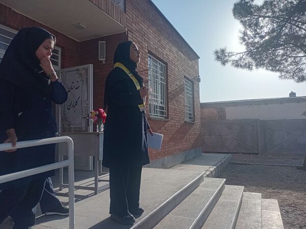 کارگاه آموزش فریادهای شادی و نغمه‌های آوایی در مدرسه مادر مهربان خلیل آباد