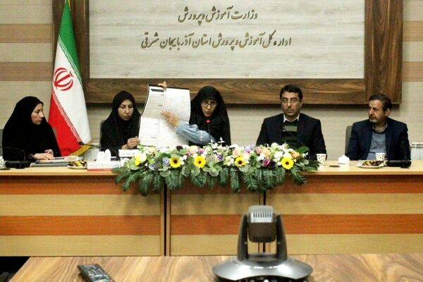 توانمندسازی مربیان و میدان‌داری دانش‌آموزان در راهبری بسته ایرانمون مورد تاکید است