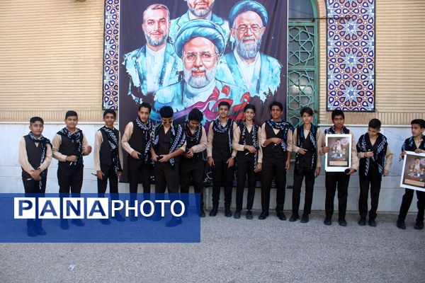 مراسم بزرگداشت شهادت سید‌الشهدا خدمت و شهدا همراه در خرم‌آباد