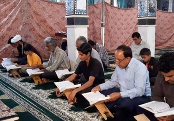 آغاز ماه مبارک رمضان با شکوه در مسجد صاحب‌الزمان(عج) دولت‌آباد مرکزی
