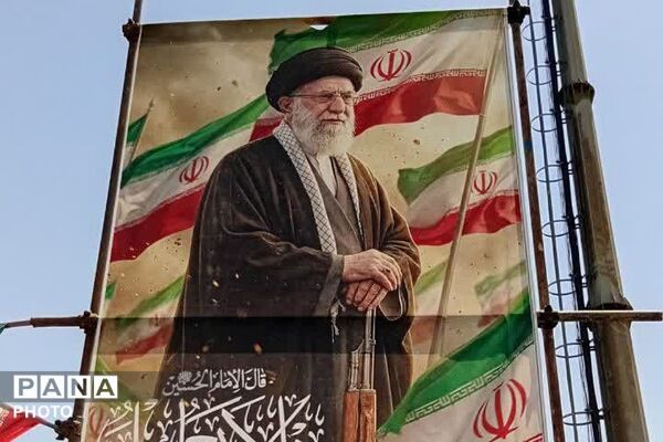 خدمت رسانی و پذیرایی موکب شهدای چهاردانگه  از زائران مراسم تشییع رهبر شهید
