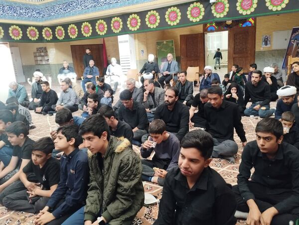 عزاداری هیات‌های دانش‌آموزی در کاظمیه