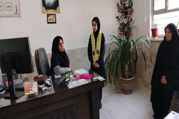 اولین جلسه شورای دانش آموزی در دبیرستان شهید مجید دهنوی  نیشابور