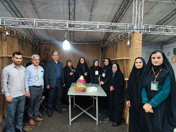 بازدید معاون پرورشی و فرهنگی وزارت آموزش و پرورش از نمایشگاه دستاوردهای کانون‌های فرهنگی تربیتی استان بوشهر