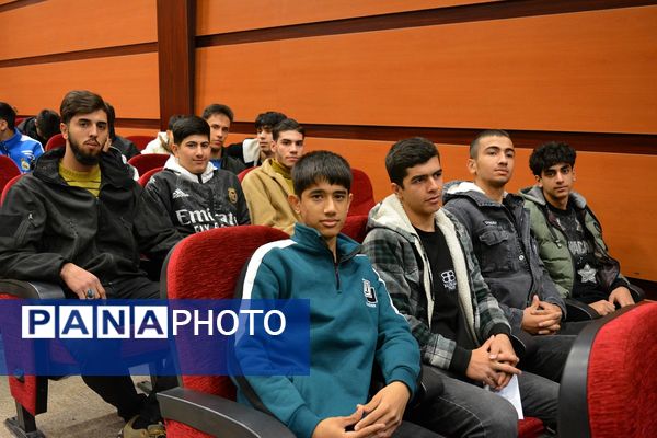 کاروان راهیان نور عازم خطه نور پسران بهارستان‌دو 