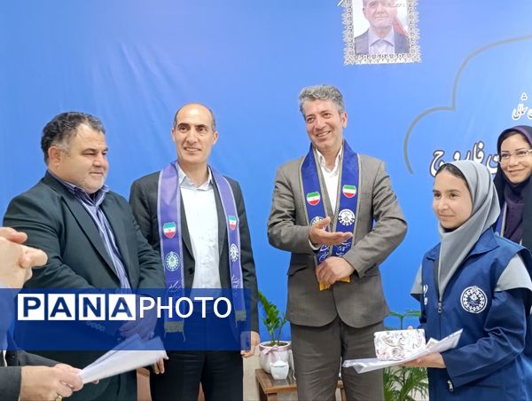 نشست مدیر آموزش و پرورش فاروج با دانش‌آموز خبرنگاران پانا