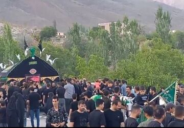 برگزاری مراسم روز عاشورا در روستای ابرسج 