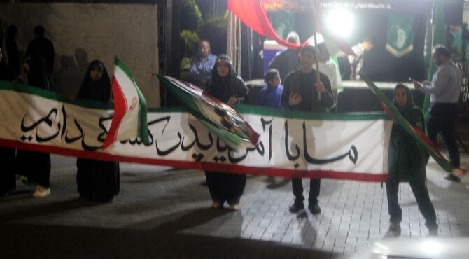 حضور حماسی نوجوانان در پاتوق نوجوان مبارز