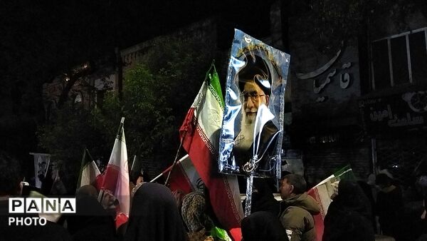 چهل روز ، چهل شب ؛ مردم نیشابور عزادار رهبر شهید و شهدای میناب است-۲