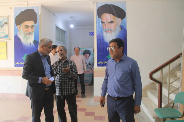 بازدید رئیس اداره خدمات آموزش و پرورش استان بوشهر از سازمان دانش‌آموزی استان