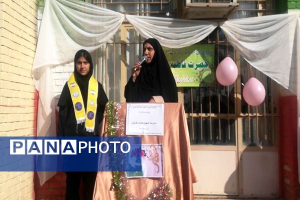 مراسم ولادت حضرت فاطمه زهرا (س) و روز مادر در دبیرستان شهید مجید دهنوی