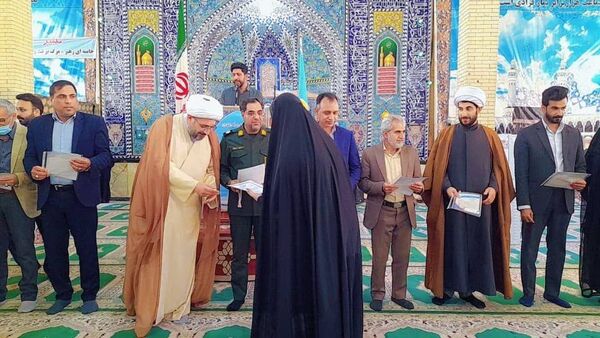 تقدیر از برگزیدگان مسابقات فرهنگی هنری حاجی‌آباد