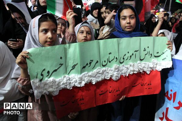  میدان بیعت دانش‌آموزان با سیدالشهدای انقلاب