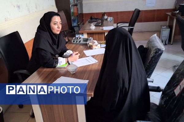 فعالیت پایگاه انتخاب رشته کنکور سراسری ۱۴۰۴ اداره آموزش و پرورش کهریزک 