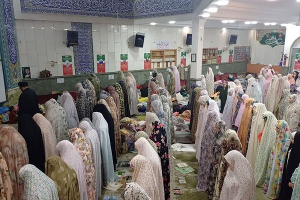 حضور دانش‌آموزان معتکف ناحیه دو شهرری در جلسات بصیرتی