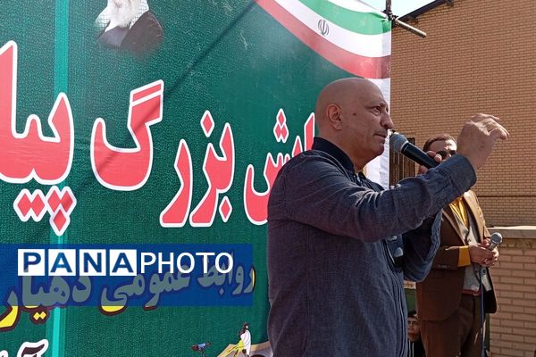  همایش بزرگ پیاده روی خانوادگی در نسیم‌شهر 